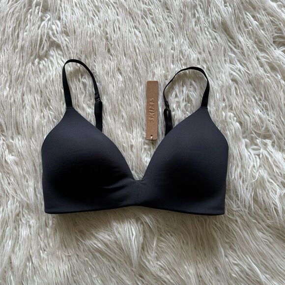 Skims Wireless Form T-shirt Bra Onyx Size 32C - Picture 1 of 6